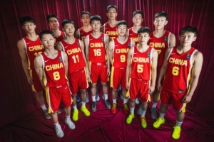 媒体人士:国青队中不乏天赋与潜力兼备者,期待他们保持锐气与努力,早日为国家效力